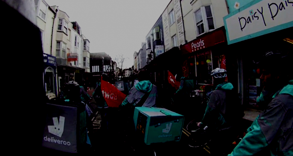 Demo von Deliveroo Fahrer_innen in Brighton