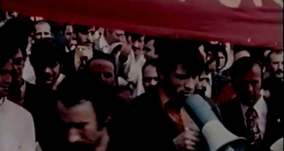 Fordstreik 1973 Demo Mann mit Megaphon