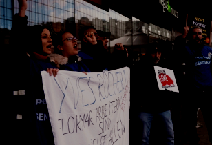 Flormar workers protesting in Berlin